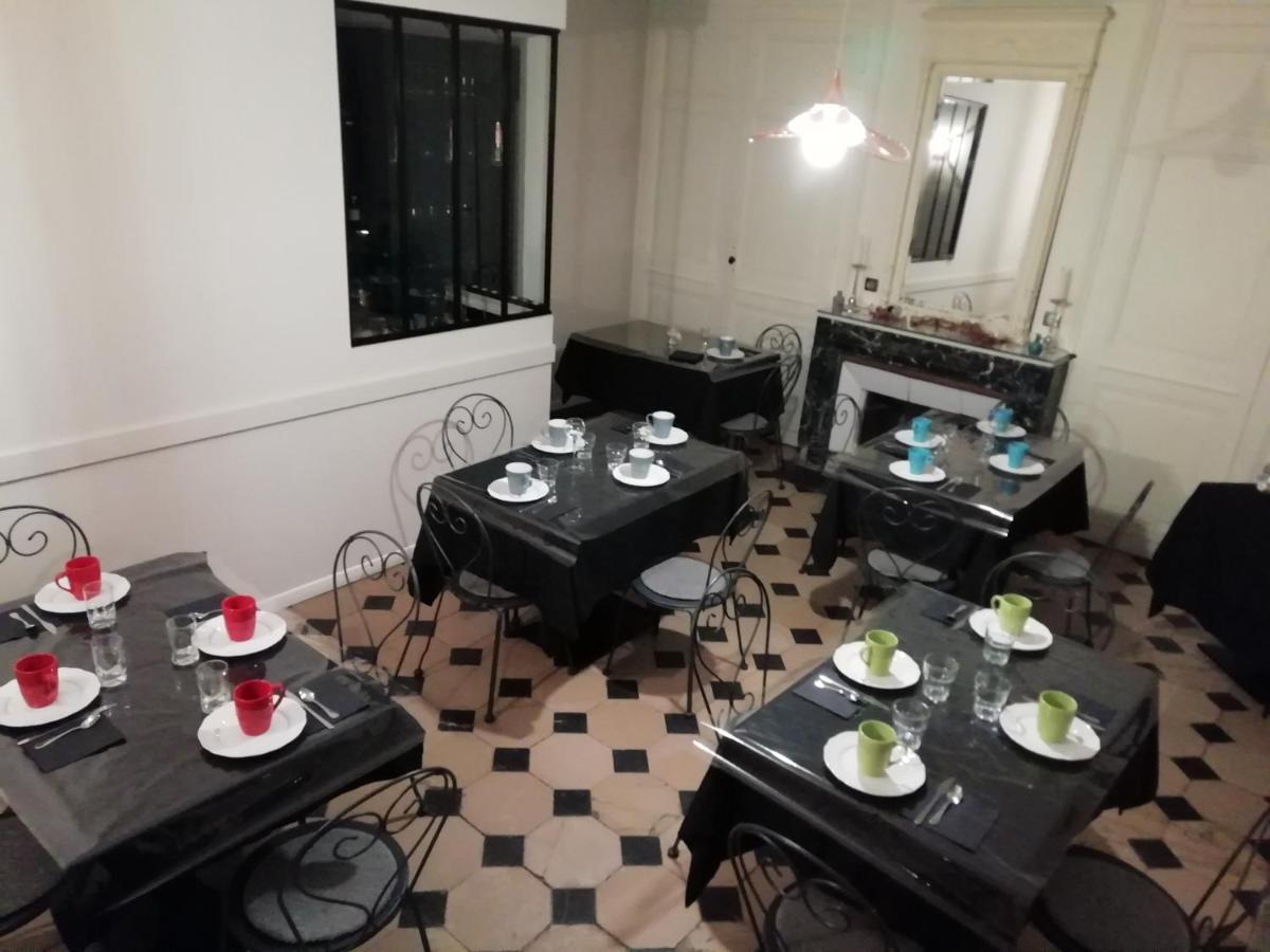 Chambres Et Table L' Echappee Bouvesse-Quirieu Exterior foto
